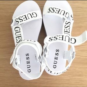 guess avin logo platform sandals